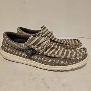 Hey Dude Wally Men’s Size 11 US Greyed Patriotic USA Flag Slip On Shoes Comfort